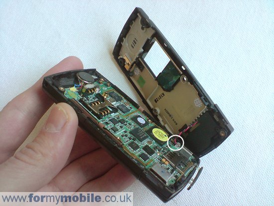 Как разобрать телефон Samsung E900 (5)