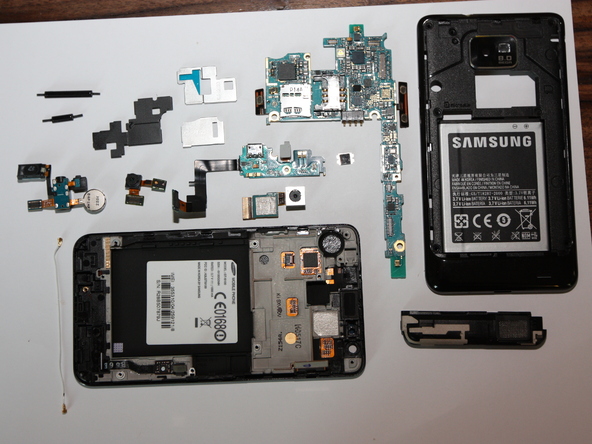 Как разобрать телефон Samsung Galaxy S II (28)