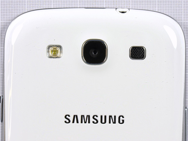 Как разобрать телефон Samsung Galaxy S III (5)