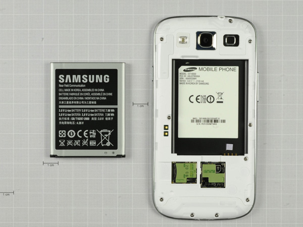 Как разобрать телефон Samsung Galaxy S III (6)