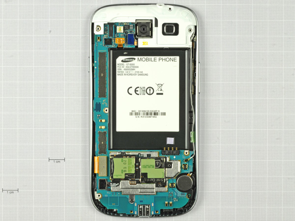 Как разобрать телефон Samsung Galaxy S III (10)