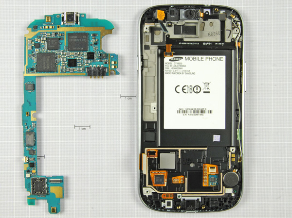 Как разобрать телефон Samsung Galaxy S III (14)