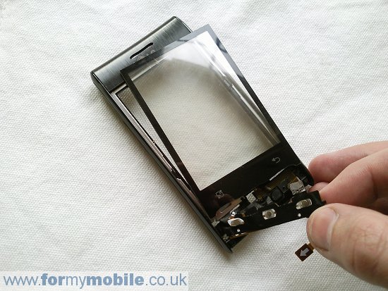 Как разобрать телефон LG Optimus GT540 (16)