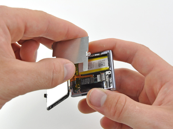 Как разобрать плеер Apple iPod Nano 6-го поколения (12)