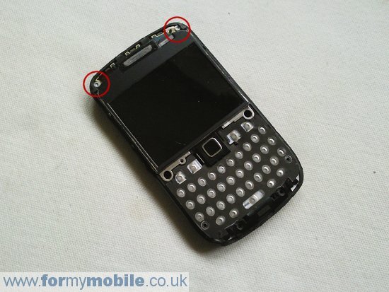 Как разобрать телефон BlackBerry Curve 8520 (5)