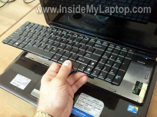 Как разобрать ноутбук серии Asus K (17)