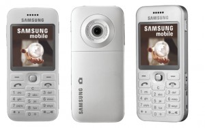 Как разобрать телефон Samsung E590 для замены дисплея или корпуса