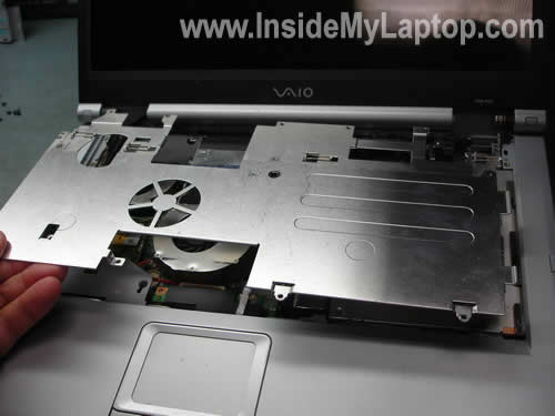 Sony Vaio Pcg-61715v  -  6