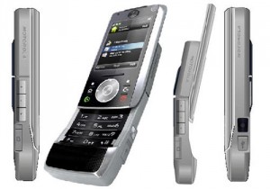 Как разобрать телефон Motorola RIZR Z8 для замены дисплея или корпуса
