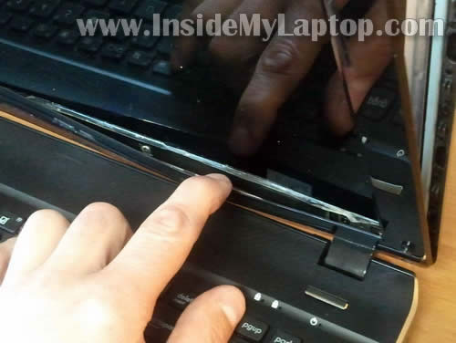 Как заменить экран на ноутбуке Asus U52F (6)