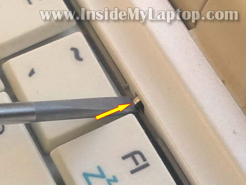 Как заменить клавиатуру на ноутбуке Asus Eee PC 900 (3)