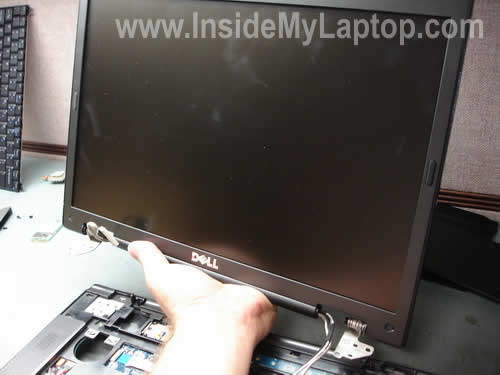 Как разобрать ноутбук Dell Vostro 1510 (19)