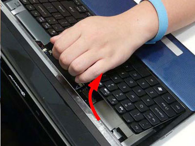 Как разобрать ноутбук Packard Bell EasyNote TM86/TM87/TM89 (33)