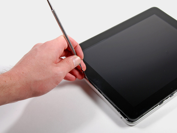 Как разобрать планшет Apple iPad Wi-Fi (12)