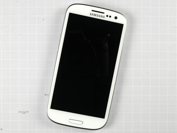 Как разобрать телефон Samsung Galaxy S III (2)