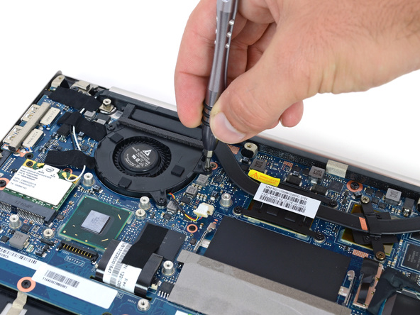 Как разобрать ноутбук Asus Zenbook UX32VD (21)