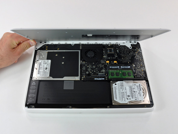 Как разобрать ноутбук Apple MacBook Unibody A1342 (3)
