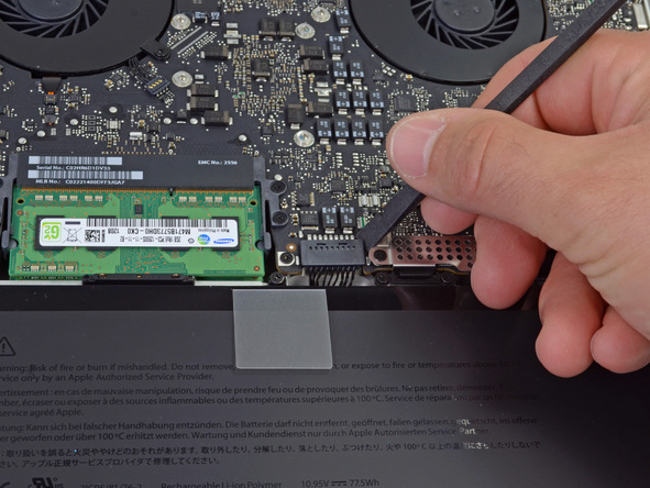Как разобрать ноутбук Apple MacBook Pro 15" Unibody (8)