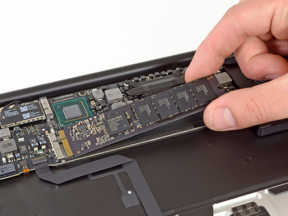 Как разобрать ноутбук Apple MacBook Air 13" (18)