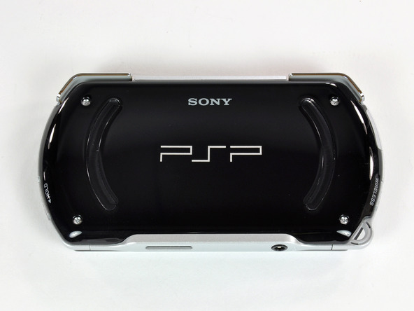 Как разобрать игровую консоль Sony PSP Go (4)