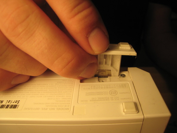 Как разобрать игровую консоль Nintendo Wii (6)