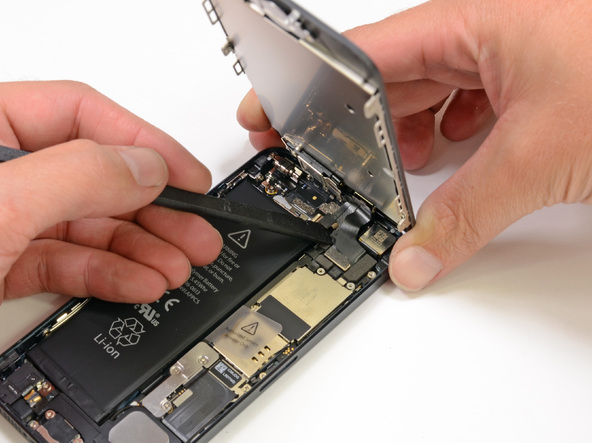 Как разобрать телефон Apple iPhone 5 (10)