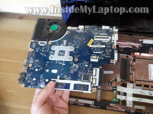 Как разобрать ноутбук Acer Aspire серии 5251/5551G/5551 (4)