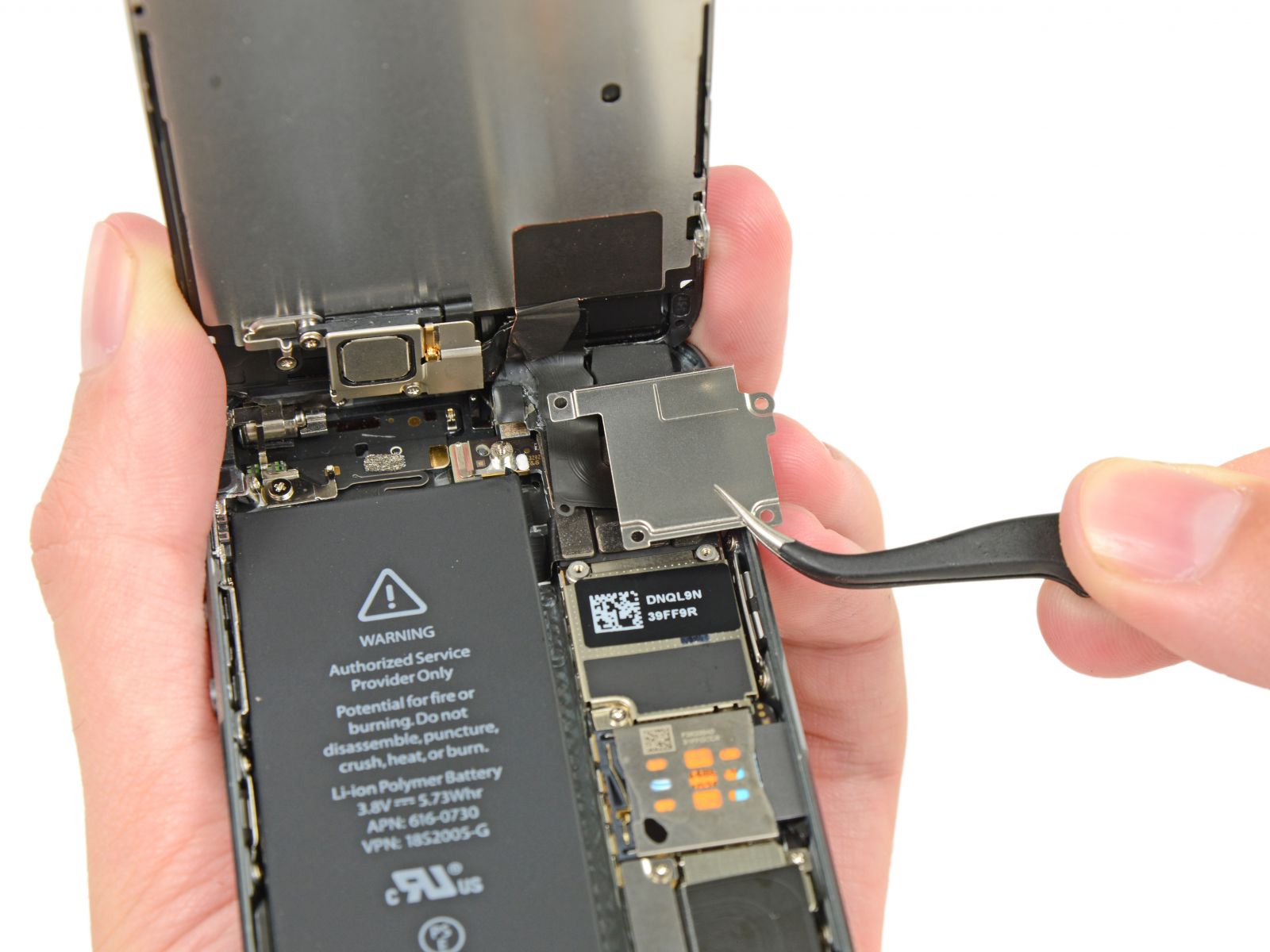 Замета аккумулятора на iPhone 5S (18)