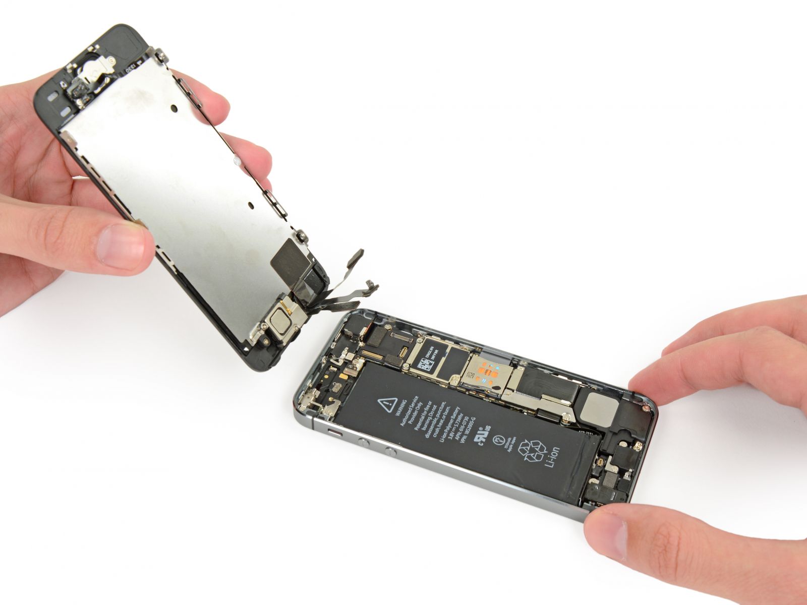 Замета аккумулятора на iPhone 5S (25)