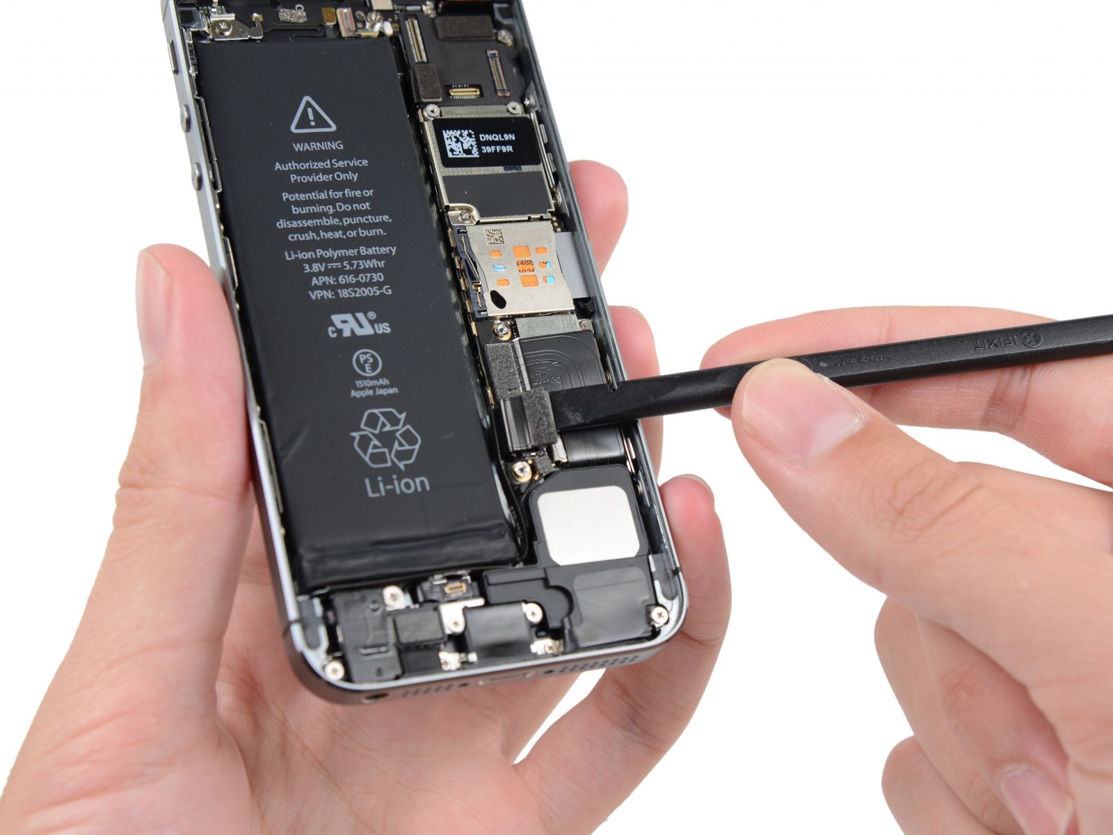 Замета аккумулятора на iPhone 5S (29)