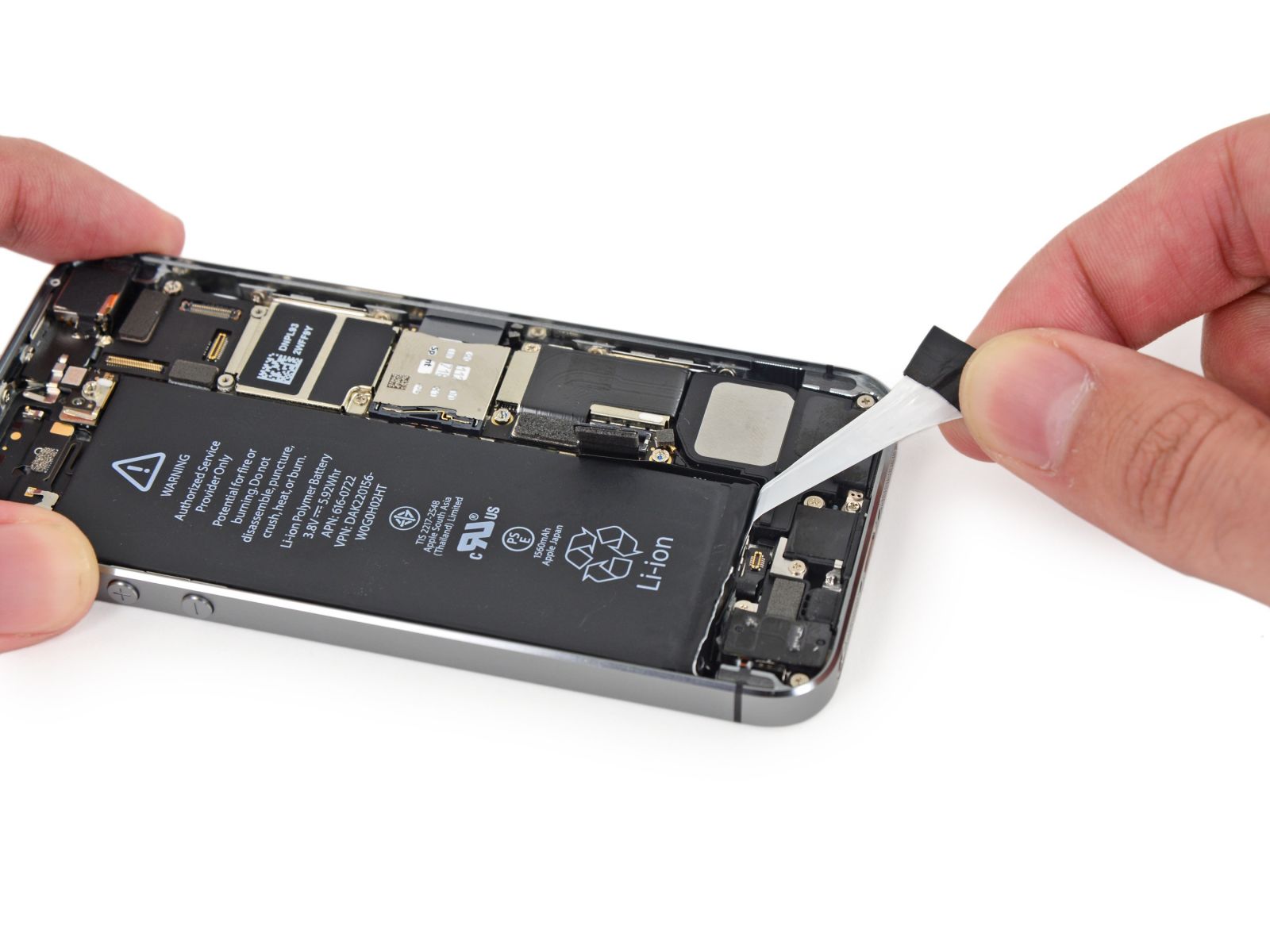 Замета аккумулятора на iPhone 5S (38)