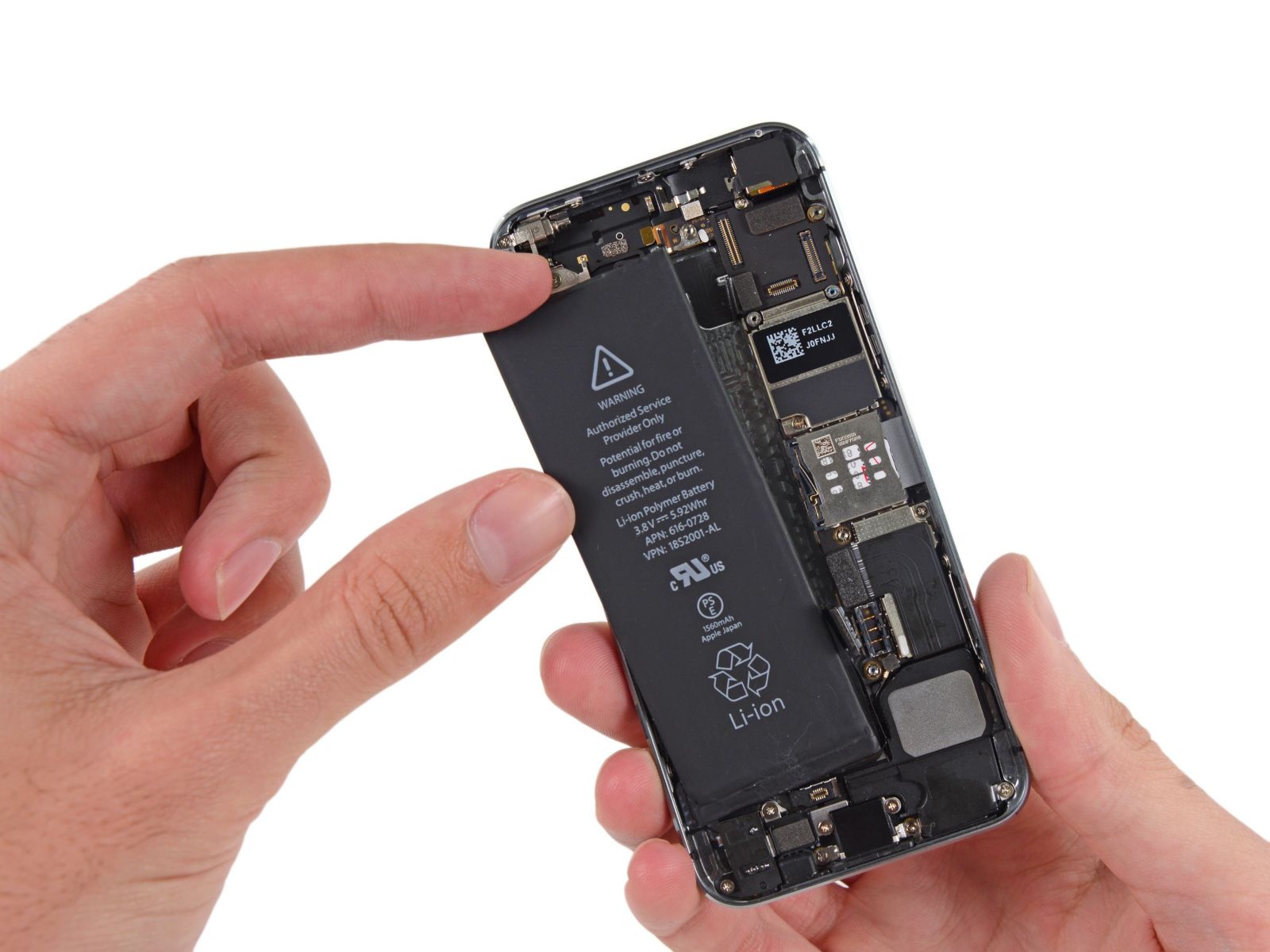 Замета аккумулятора на iPhone 5S (44)